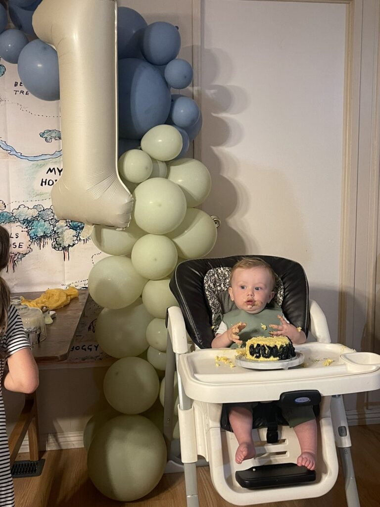 boy eating yellow Hunny cake