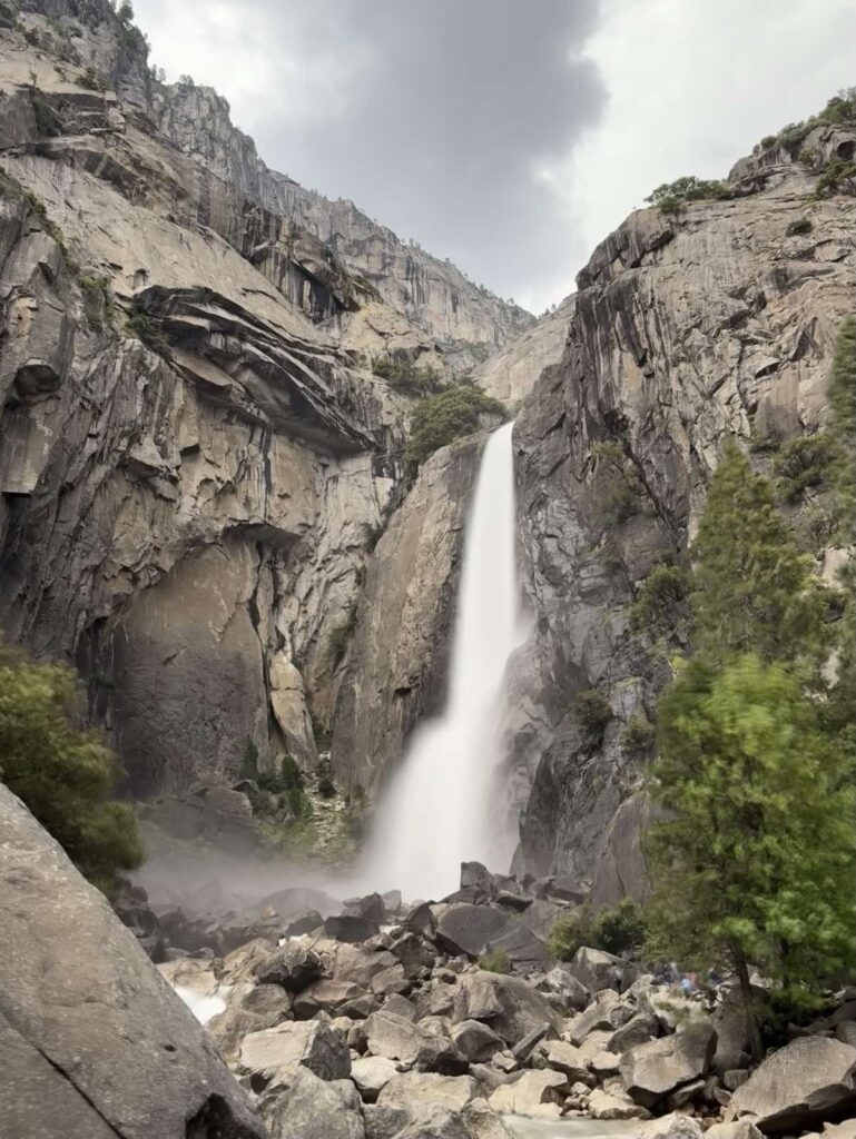 Knocked off one of our summer bucket list ideas by going to Yosemite National Park and hiking to see this waterfall.