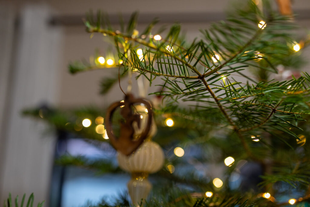 an angel praying ornament